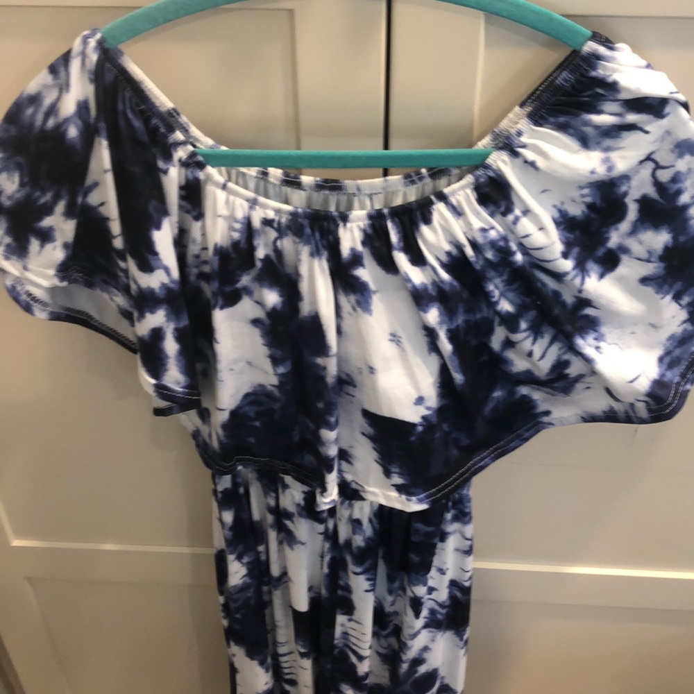Dress - Picture 4 of 4